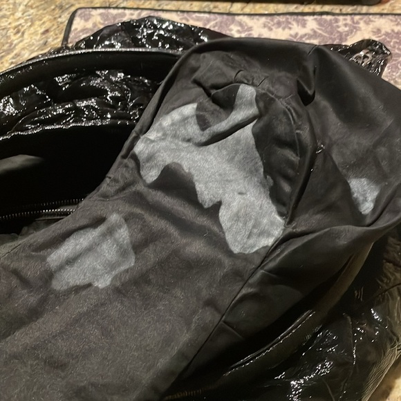 Authentic Miu Miu Patent Leather Bag Shiny - Picture 5 of 8